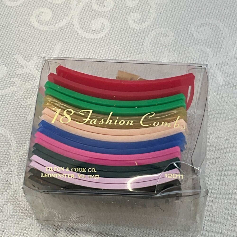 18 Fashion Combs‎ Multicolor By Tilton & Cook Co. Hair Accessories